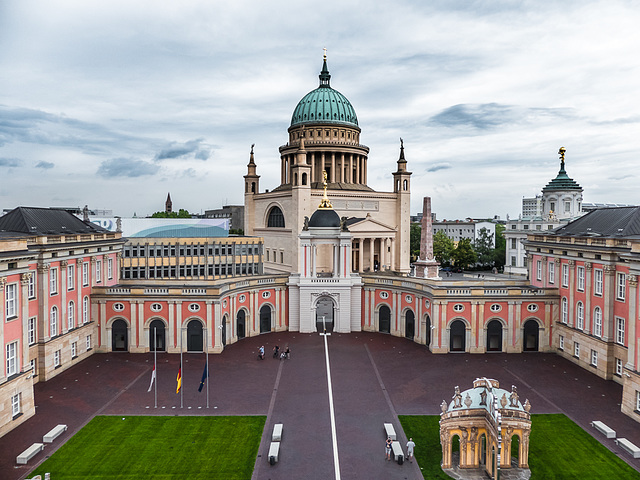 Potsdam - Stadtschloss / Brandenburger Landtag (015°)