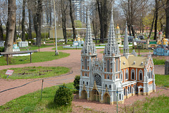 Київ, Костел Св. Миколи у парку Україна в Мініатюрі / Kyiv, Church of St. Nicholas in the Park Ukraine in Miniature