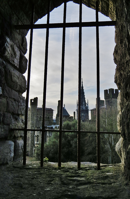 cardiff castle, wales