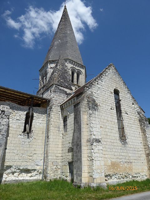 Abbaye d'AIGUEVIVE Loir et Cher 3/3 Abbaye d'AIGUEVIVE Loir et Cher 3/3