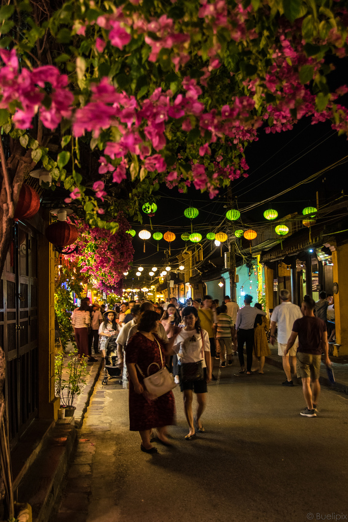 abends in Hội An (© Buelipix)