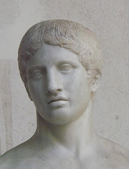 Detail of the Doryphoros by Polykleitos in the Naples Archaeological Museum, July 2012