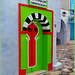 Hammamet : Una bella porta nella Médina che esprime allegria -  il bagno di Sir Belghit's