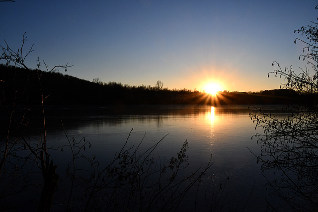 Un coucher de soleil lac DÀvignon