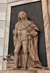 christ church spitalfields london   (21)tomb by flaxman to sir robert ladbroke +1794