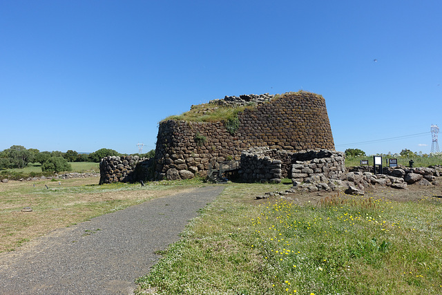 Sardinien 24 / Nuraghe Losa-Abbasanta (Abba = Wasser)