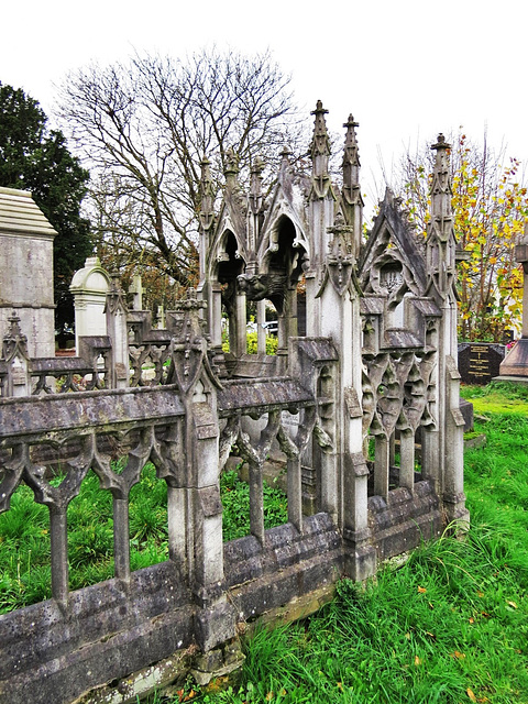 kensal green cemetery, london