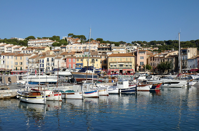 Cassis Harbour