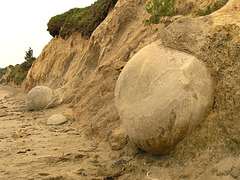 Moeraki Boulders - getting exposed