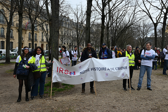 photo 15-manif 3 IRSN 13032023