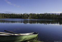 am Saarijärvi in der Nähe von Särkimukka (© Buelipix)