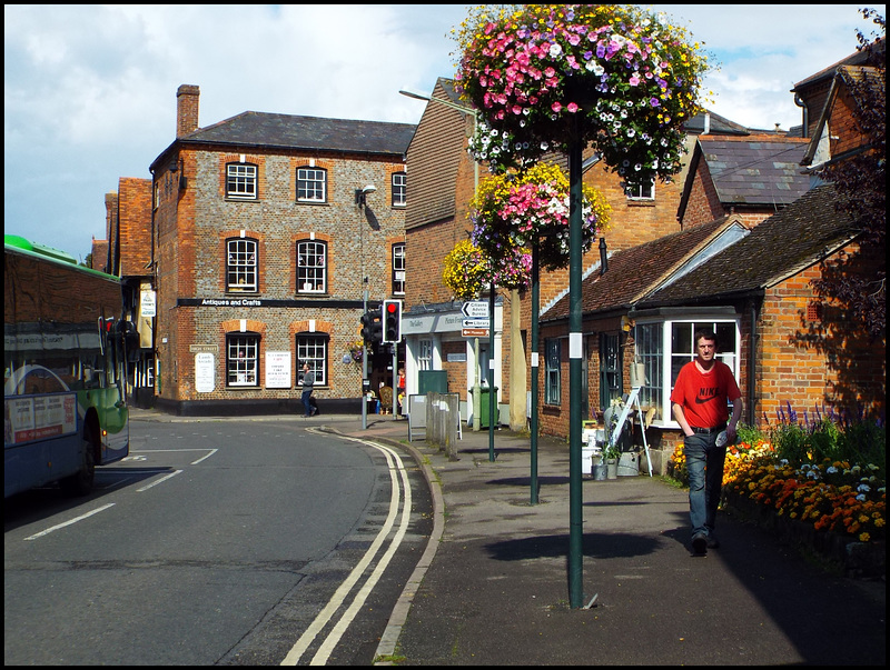 Wallingford flower posts