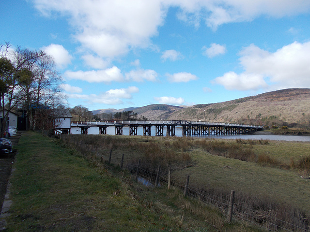 cym - toll bridge