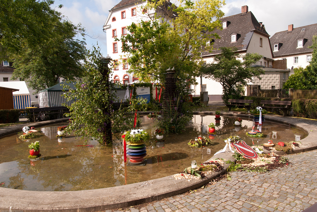 Regenbogenbrunnen