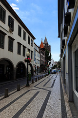 in den Gassen von Funchal (© Buelipix)