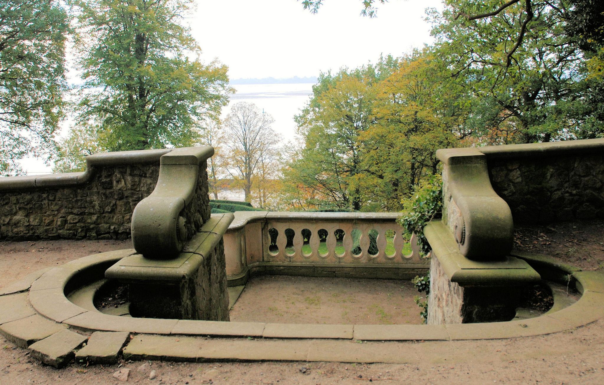 HFF: Park-Balkon in Blankenese (2xPiP)