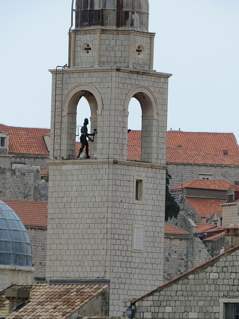 Dubrovnik : campanile de l'église des dominicains.