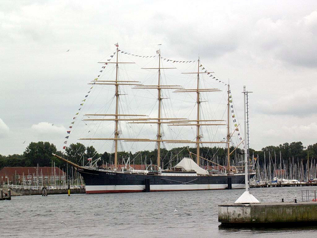 Passat   Travemünde  (1)