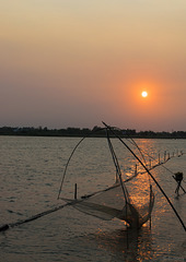 Sonnenuntergang am Thu Bon Fluss - Hoi An ... P.i.P. (© Buelipix)