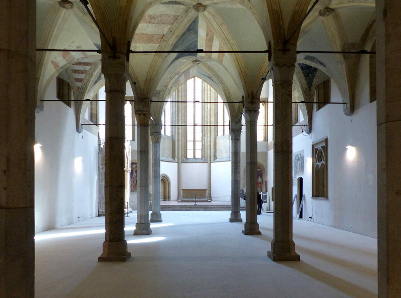 Napoli -  Complesso Monumentale Donnaregina