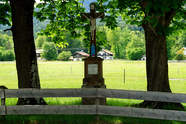 Kreuz am Wegesrand - HFF