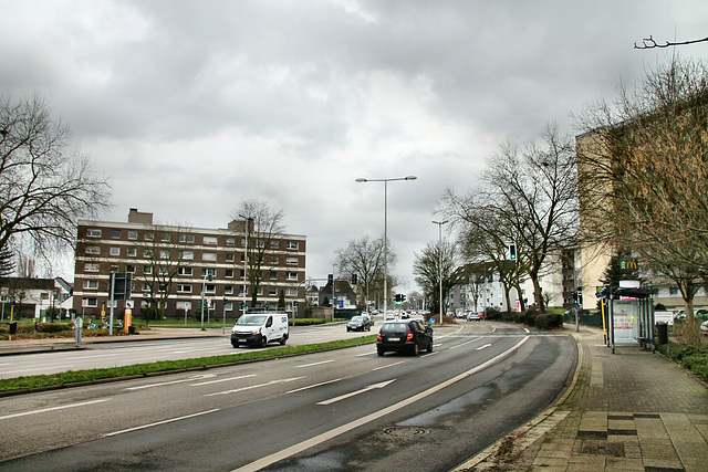 B223 Düsseldorfer Straße (Mülheim-Saarn) / 18.01.2021