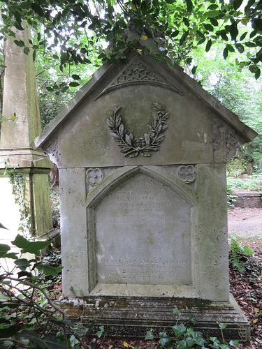 highgate west cemetery, london