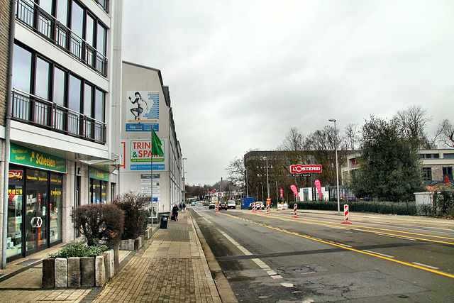 B223 Düsseldorfer Straße (Mülheim-Saarn) / 18.01.2021