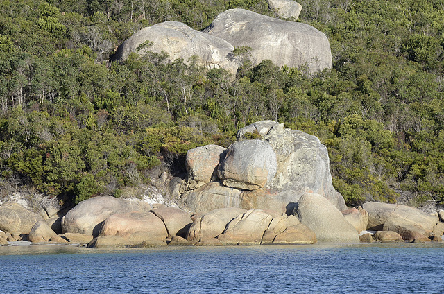 Emu Point Rocks