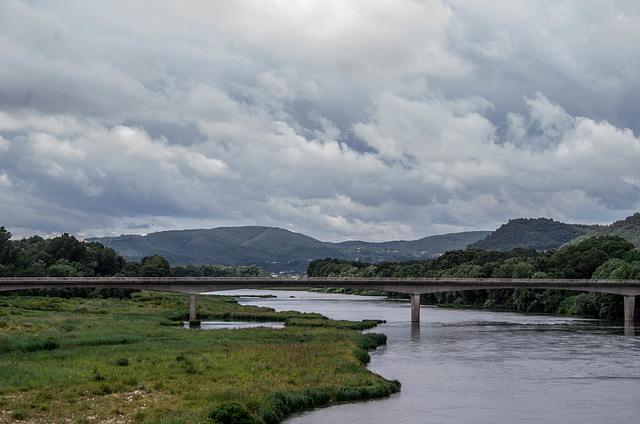 Depuis la passerelle himalayenne à Rochemaure (Ardèche)