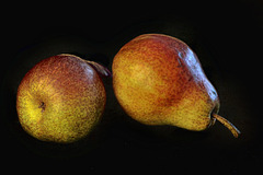 pear-accentuated