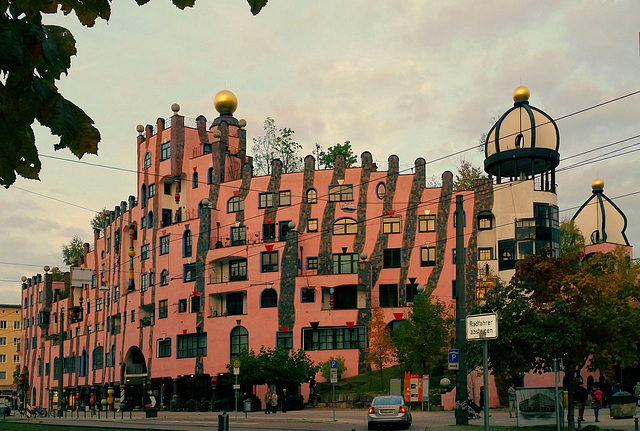 Die Grüne Zitadelle- das Hundertwasserhaus in Magdeburg (4xPiP)