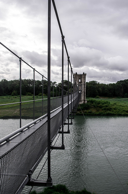 la passerelle himalayenne à Rochemaure (Ardèche)