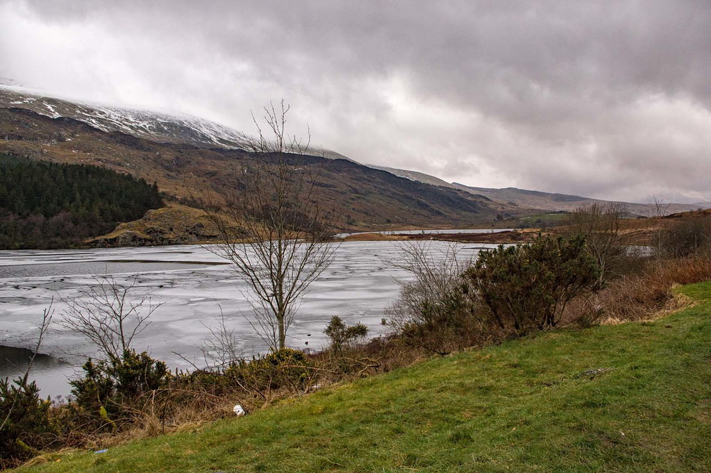 A frozen Lake Mymbyr