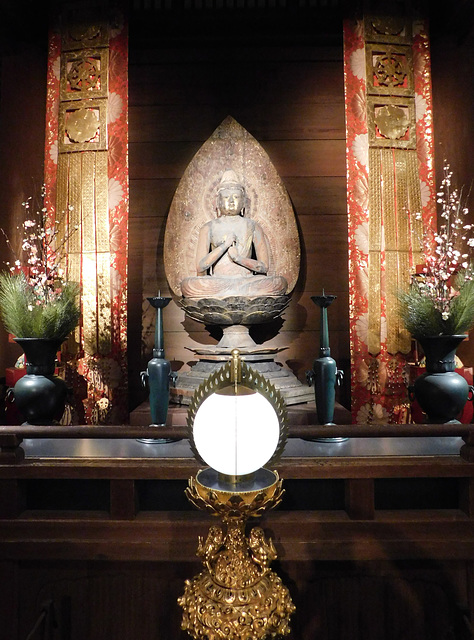 Japanese Buddhist Shrine in the Metropolitan Museum of Art, March 2019