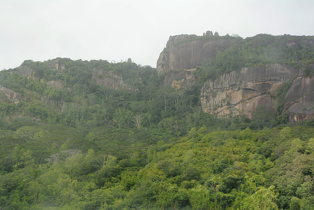 Seychelles, Cliffs of Mahe Island