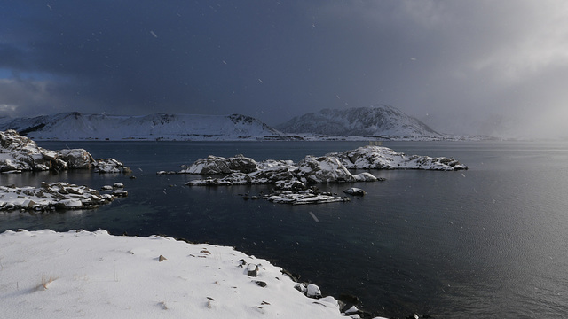 Lofoten, Leknes area, Snowing