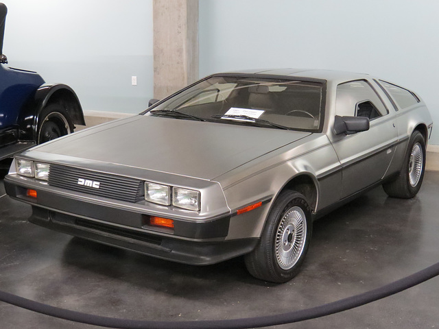 1981 DeLorean DMC 12