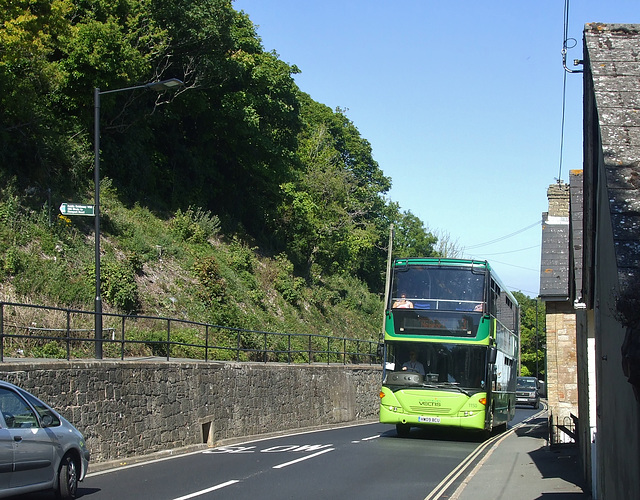 DSCF8723o Go-South Coast (Southern Vectis) 1150 (HW09 BCU) leaving Ventnor - 5 Jul 2017