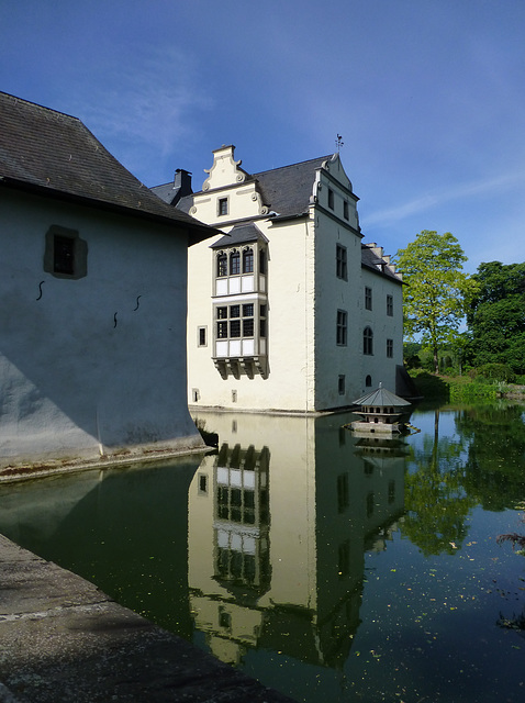 DE - Wachtberg - Burg Odenhausen