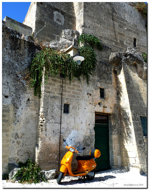 Matera-Capperi e scooter