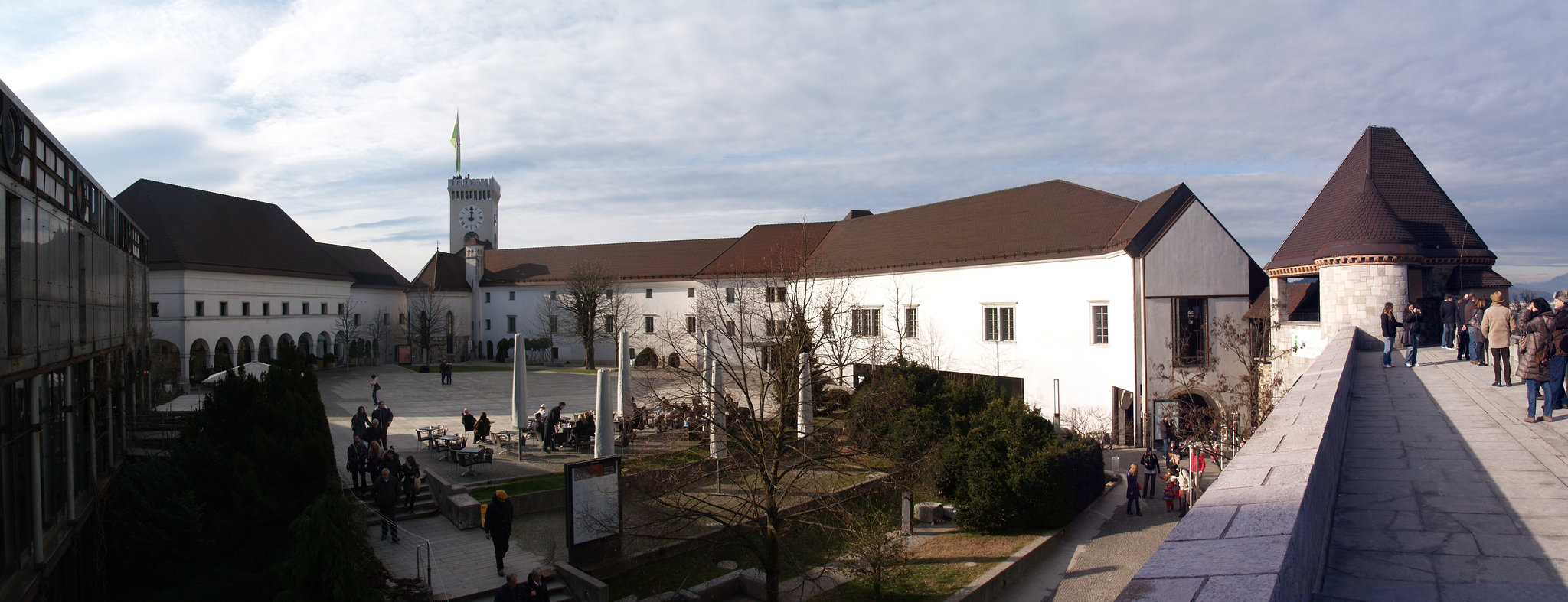 Ljubljanski Grad, Inner Yard