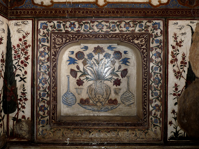 Agra- Itimad-ud-Daulah's Tomb- Pietra Dura Decoration