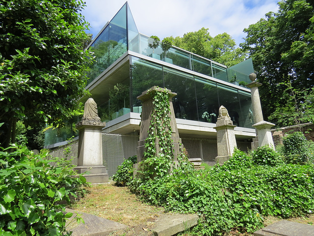 highgate west cemetery, london