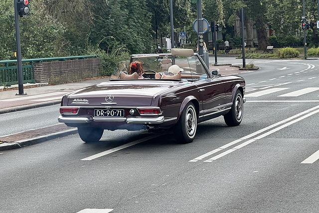 1967 Mercedes-Benz 250 SL