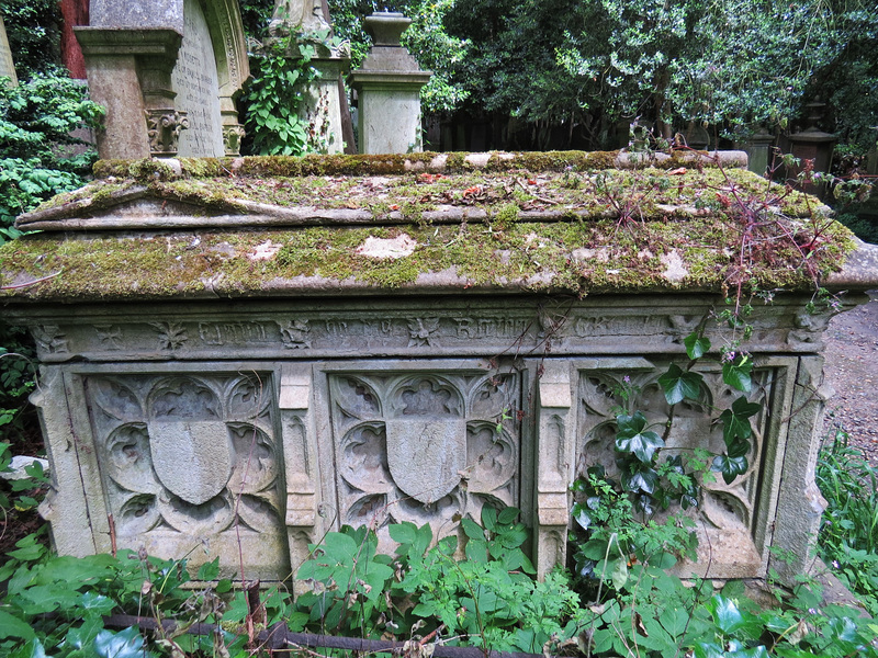 highgate west cemetery, london