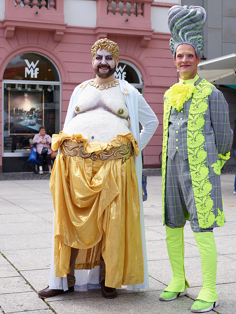 König Dickbauch und sein Lakai