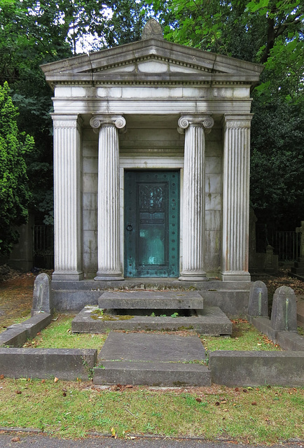 putney vale cemetery, london