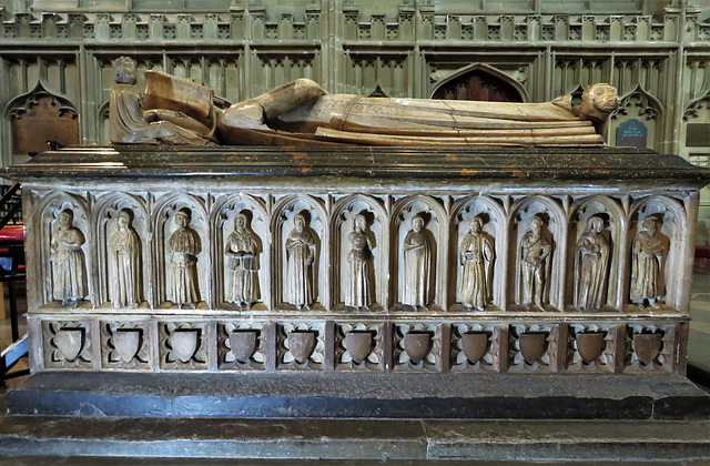 st mary's church, warwick (151)c14 tomb of thomas beauchamp and wife katherine mortimer +1369