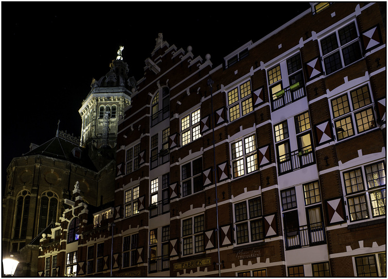 Verffabriek Vettewinkel aan de Oudezijds Kolk te Amsterdam